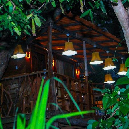 Experience The Comforts Of An Amazing Treehouse Sigiriya Exterior photo