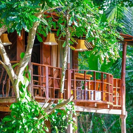 Experience The Comforts Of An Amazing Treehouse Sigiriya Exterior photo