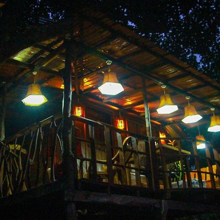 Experience The Comforts Of An Amazing Treehouse Sigiriya Exterior photo