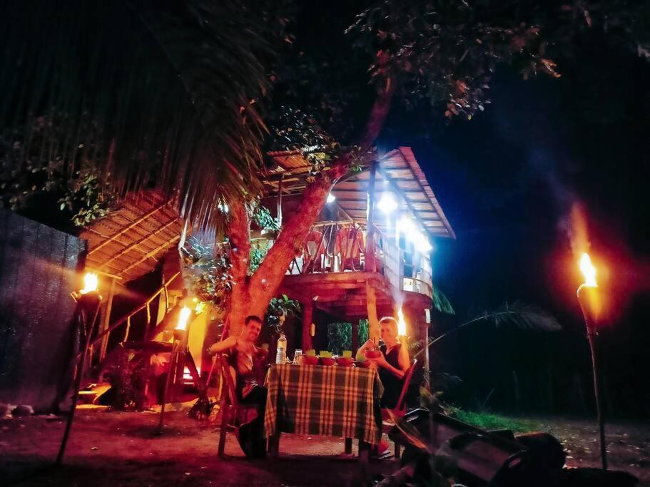 Experience The Comforts Of An Amazing Treehouse Sigiriya Exterior photo