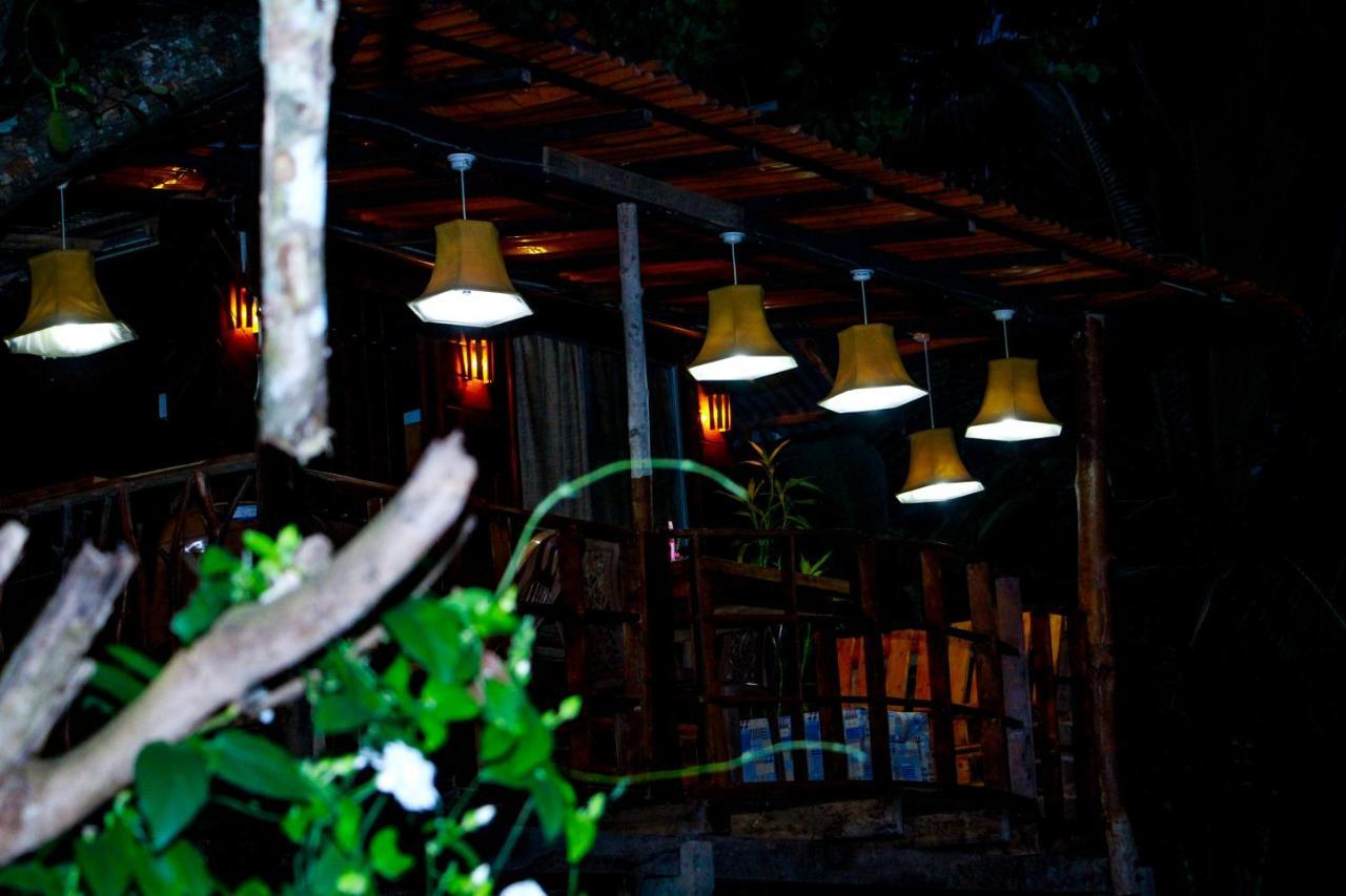 Experience The Comforts Of An Amazing Treehouse Sigiriya Exterior photo